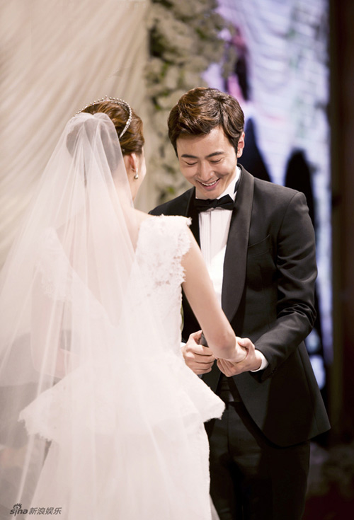 Toàn cảnh đám cưới hoành tráng của Chae Rim - 10