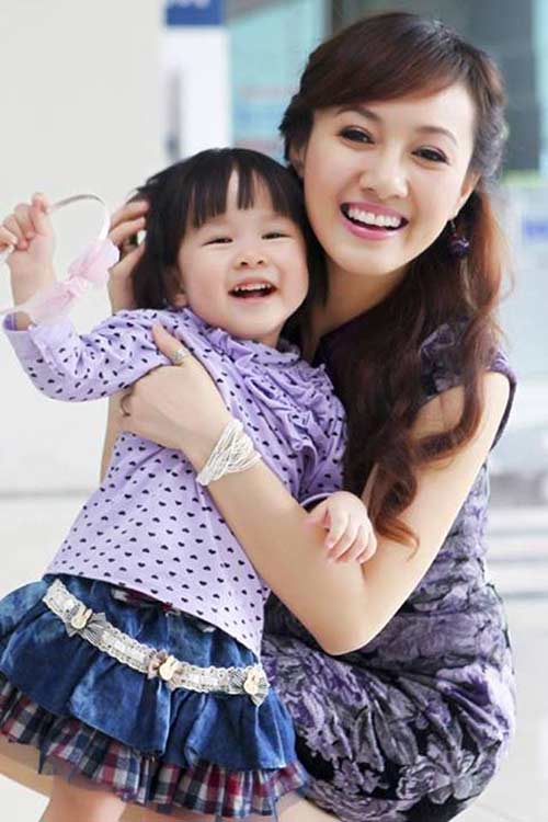 Những biên tập viên khéo chăm con nhất nhì VTV - 2