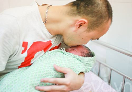 Vào BV Phụ sản ngắm các bé gái chào đời ngày 20/10 - 4