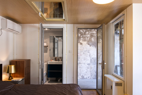 Mang nét hiện đại cho ngôi nhà cổ 60m2 trong...2 ngày - 14