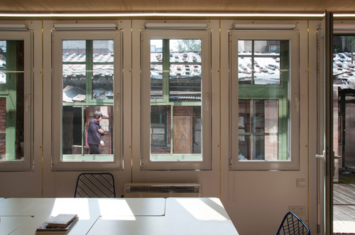 Mang nét hiện đại cho ngôi nhà cổ 60m2 trong...2 ngày - 10