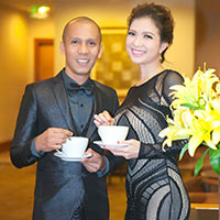 Phạm Thanh Thảo đẹp nõn nà bên Minh Tâm Bùi