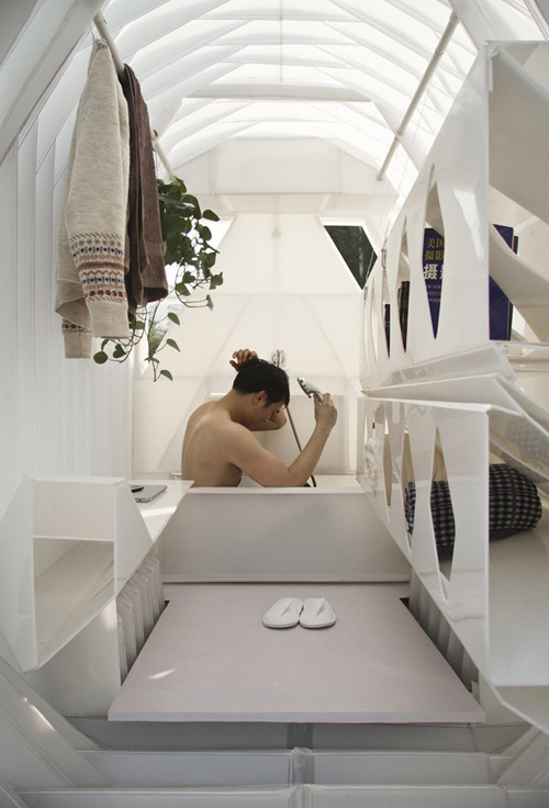 TQ: Vợ chồng trẻ thích thú mua nhà di động giá rẻ - 6