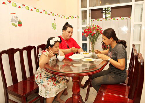 Nhà quot;đồ sộquot; của hai nam diễn viên hài mập mạp - 14