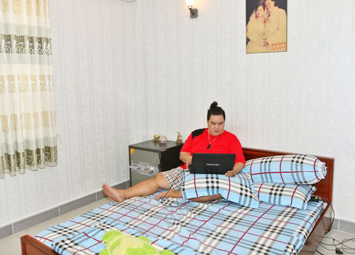 Nhà quot;đồ sộquot; của hai nam diễn viên hài mập mạp - 16