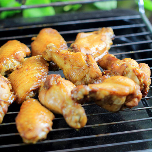 Hấp dẫn với cánh gà nướng tỏi, mật ong - 4