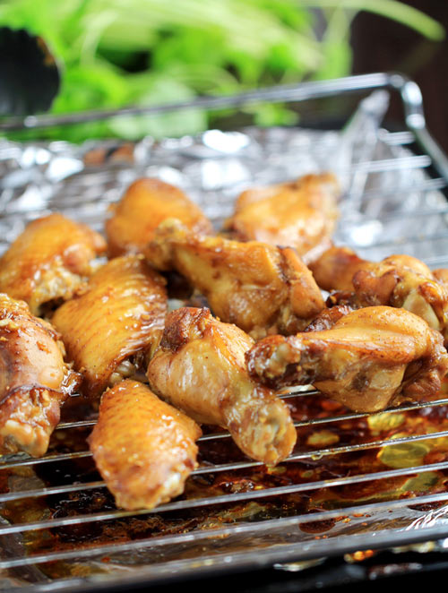 Hấp dẫn với cánh gà nướng tỏi, mật ong - 3