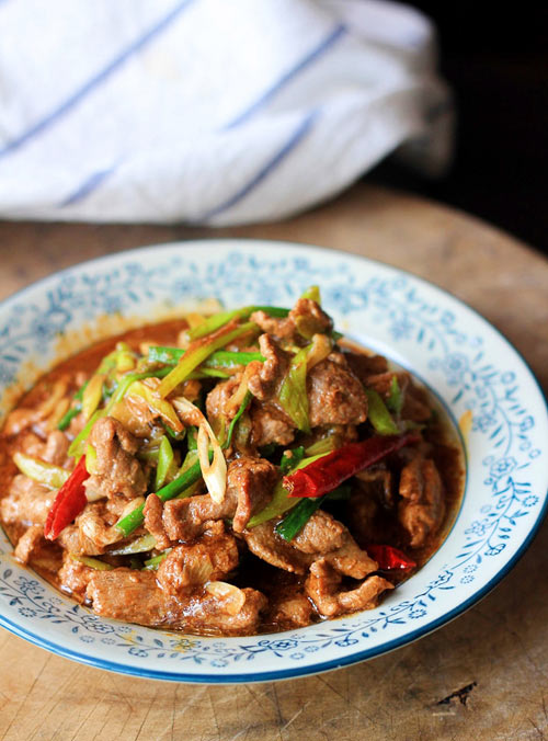 Thịt bò xào hành nóng hổi, ngon cơm - 5