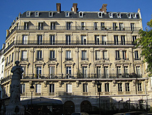 Nhà gác mái 8m2 quot;vạn năngquot; giữa Paris hoa lệ - 1