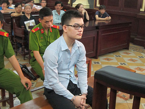 Người mẹ lầm lạc ‘rước’ kẻ sát hại con gái về nhà - 1