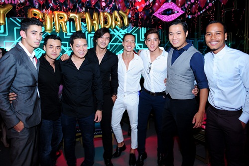 Trương Ngọc Ánh quậy tưng bừng bên Kim Lý - 14