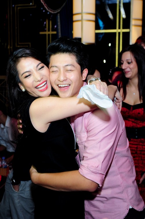 Trương Ngọc Ánh quậy tưng bừng bên Kim Lý - 15