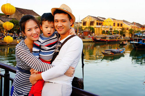 MC Đan Lê: quot;Không gì hạnh phúc hơn khi cả nhà khỏe mạnhquot; - 1
