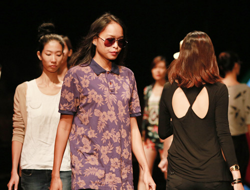 Chân dài Việt ráo riết tập Elle Show trước giờ G - 2