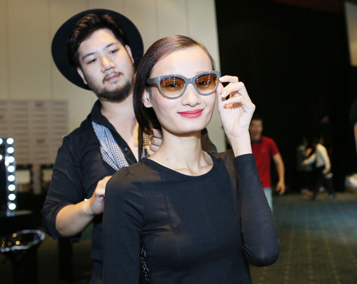 Chân dài Việt ráo riết tập Elle Show trước giờ G - 6