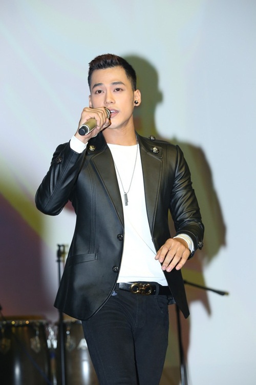 Mr.Đàm giữ vững lời hứa với trò quot;cưngquot; The Voice - 9