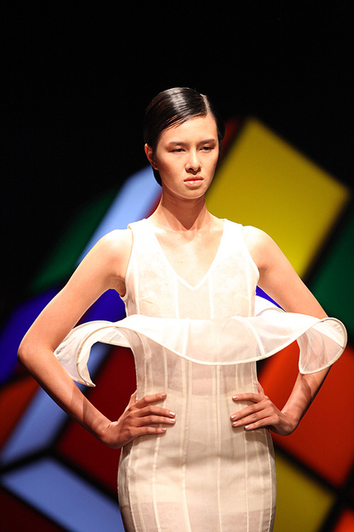 Elle Show: Thỏa mãn với bữa tiệc của NTK Việt - 2