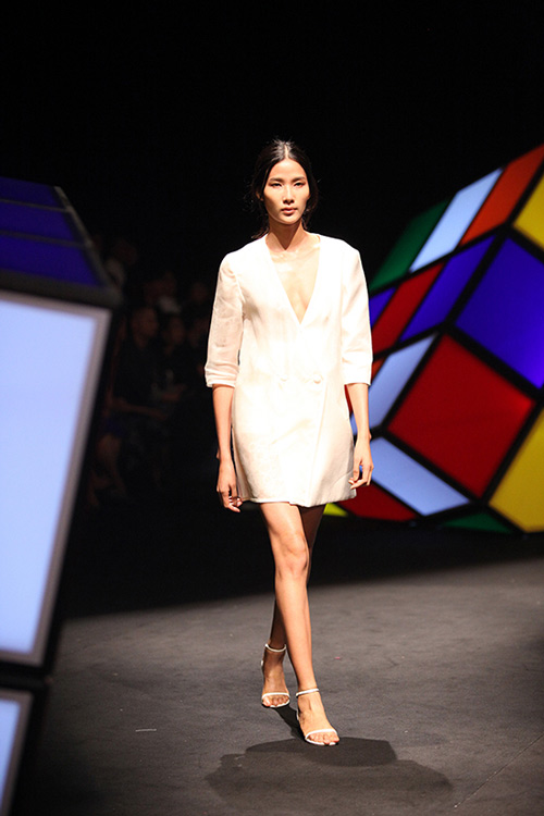 Elle Show: Thỏa mãn với bữa tiệc của NTK Việt - 1