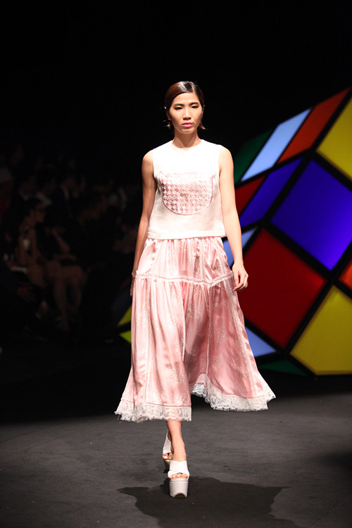 Elle Show: Thỏa mãn với bữa tiệc của NTK Việt - 19