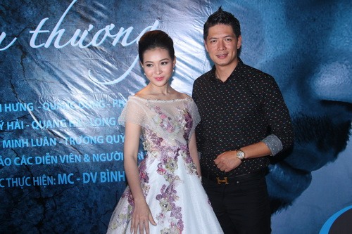 Linh Nga đẹp rạng ngời đến ủng hộ Duy Nhân - 15