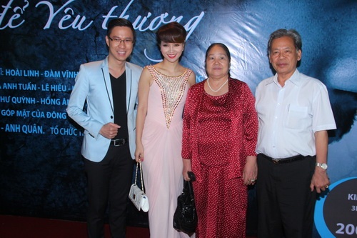 Linh Nga đẹp rạng ngời đến ủng hộ Duy Nhân - 14