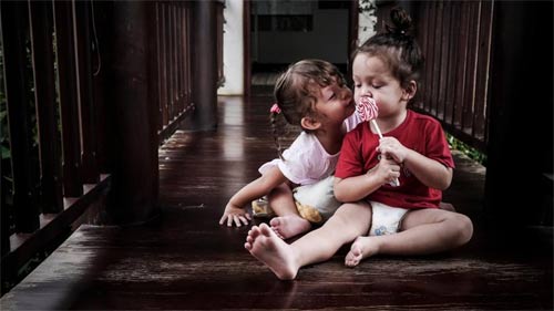 Hai con Hồng Nhung vui đùa đầy tinh nghịch - 4