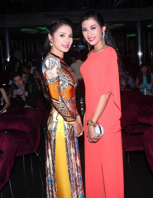 Việt Trinh, HH Trúc Linh rạng ngời ủng hộ Duy Nhân - 6