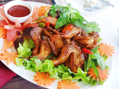 Chim cút quay bằng chảo nóng hổi - 5
