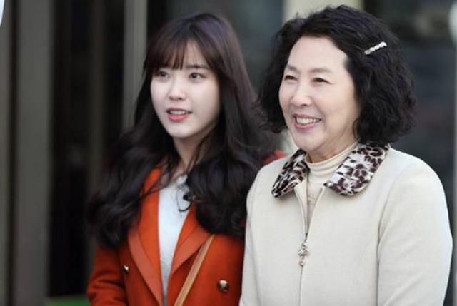 Những quot;Bà mẹ quốc dânquot; đáng kính nhất màn ảnh - 8