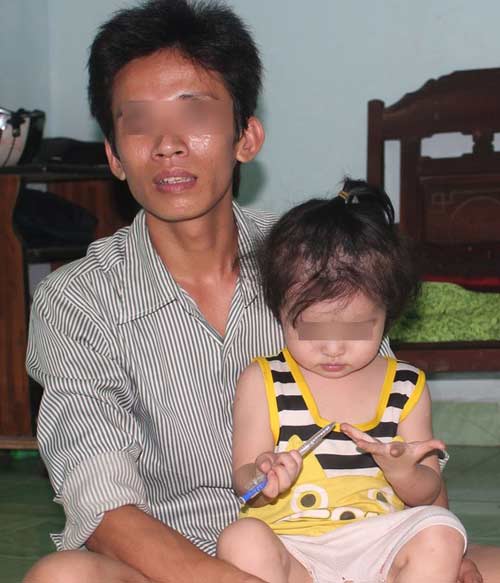 Bắt cóc bé 2 tuổi để đòi nợ và tiền chuộc - 1