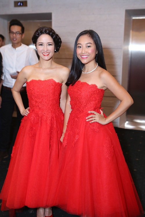 Hồng Nhung, Đoan Trang quot;chân ngắnquot; vẫn nổi bật - 1