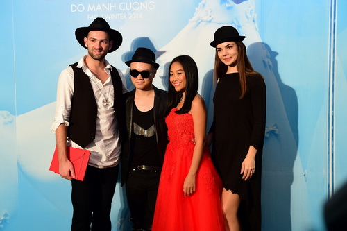 Hồng Nhung, Đoan Trang quot;chân ngắnquot; vẫn nổi bật - 5