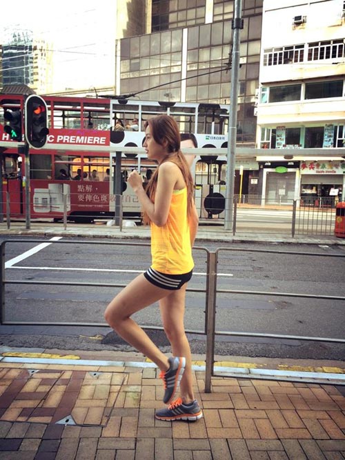 Khi Mai Phương Thúy quot;chánquot; giày cao gót - 6