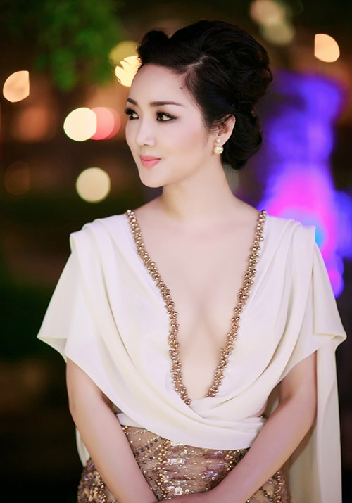 Người đẹp Việt quot;xù lôngquot; khi bị chỉ trích phản cảm - 2