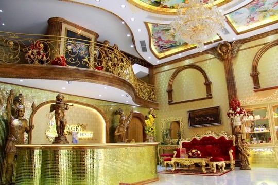 Cận cảnh tòa lâu đài dát vàng 20 tỷ độc đáo nhất Sài Gòn - 7