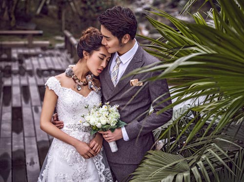 Bỏ tôi 1 tháng, anh quay về cưới tình cũ - 1