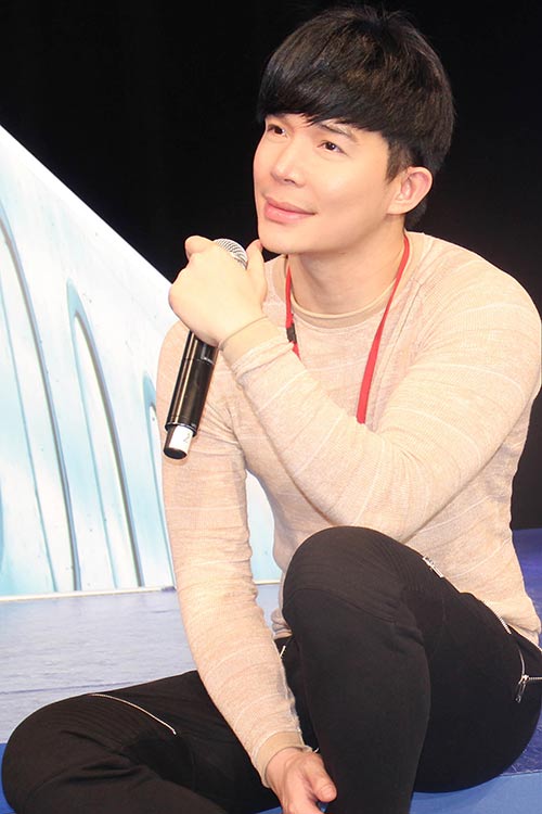 Nathan Lee hút hồn khán giả Pháp, Thanh Thảo cô đơn lẻ bóng - 3