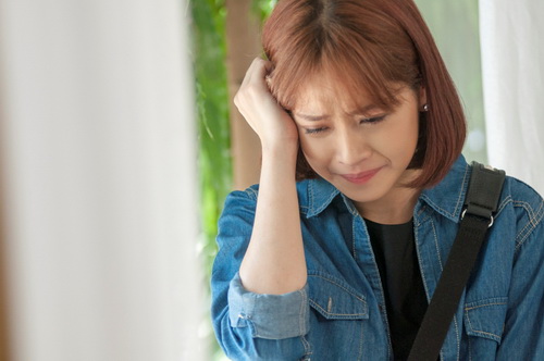 Chi Pu quot;gây sốtquot; khi được Nhan Phúc Vinh cõng trên vai - 6