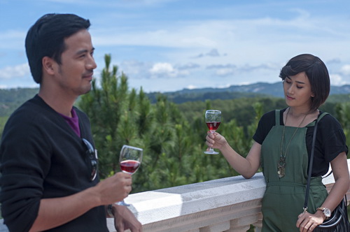 Chi Pu quot;gây sốtquot; khi được Nhan Phúc Vinh cõng trên vai - 19