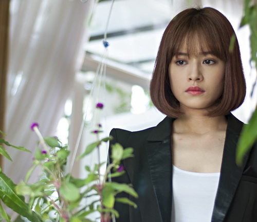 Chi Pu quot;gây sốtquot; khi được Nhan Phúc Vinh cõng trên vai - 17