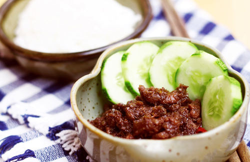 Đậm đà, lạ miệng với thịt xào mắm ruốc - 6