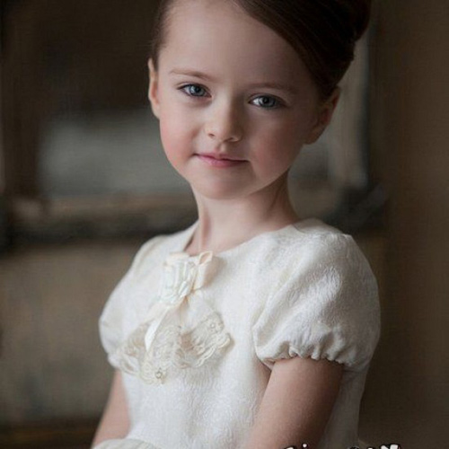 Vẻ đẹp như thiên thần của mẫu nhí quot;triệu người mêquot; - 4