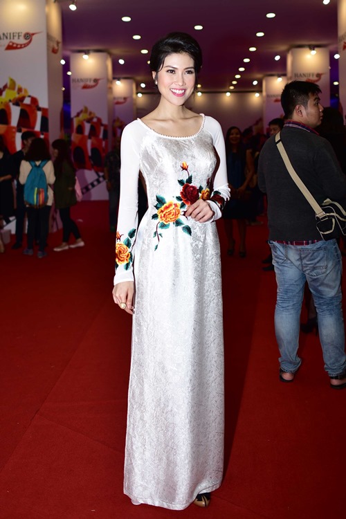 Sao Việt quot;ít ỏiquot; tại bế mạc LHP quốc tế Hà Nội - 10