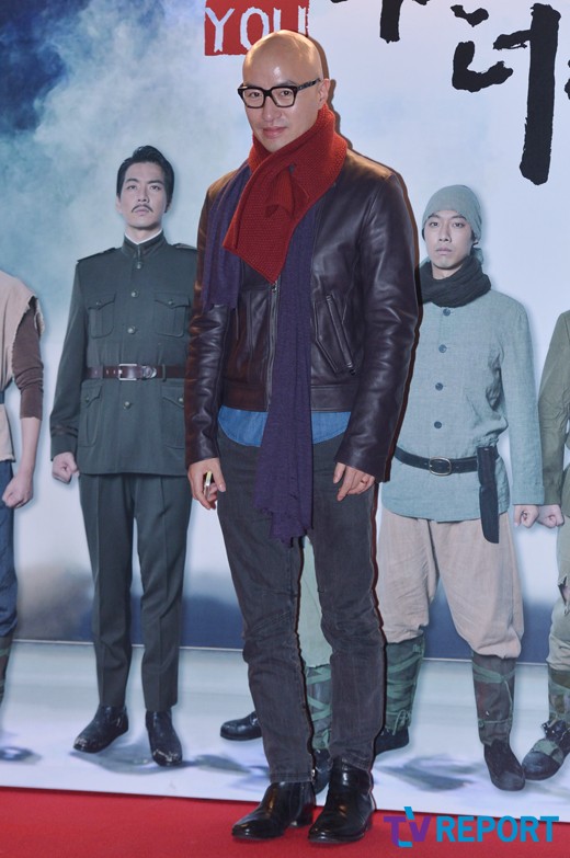 Song Hye Kyo mặt lạnh lùng bên Chương Tử Di - 14