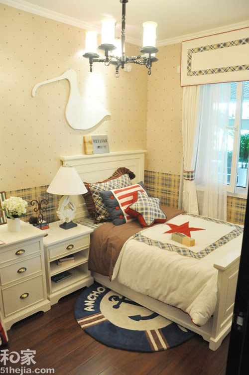 Tranh chữ trong phòng ngủ, vợ chồng bất hòa liên miên - 3