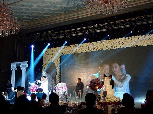 Mr Đàm hát chúc mừng trong đám cưới Lam Trường - 2