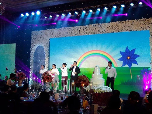 Mr Đàm hát chúc mừng trong đám cưới Lam Trường - 4