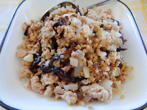 Tự làm bánh cuốn bằng chảo đãi cả nhà - 4