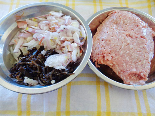 Tự làm bánh cuốn bằng chảo đãi cả nhà - 1