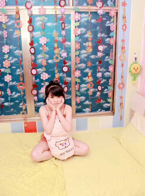 Tham quan phòng ngủ hồng lãng mạn 4 hot girl xinh xắn - 9